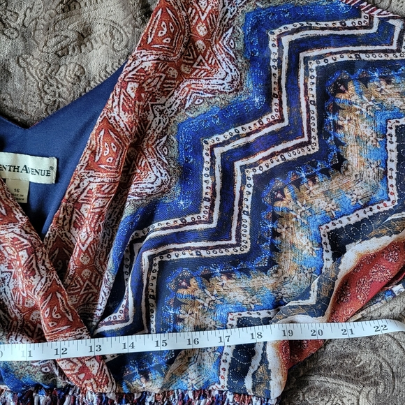 Maxi DRESS Seventh Avenue Multi Color Long, Flowy, Flutter Sleeves Size 16 - Picture 8 of 11